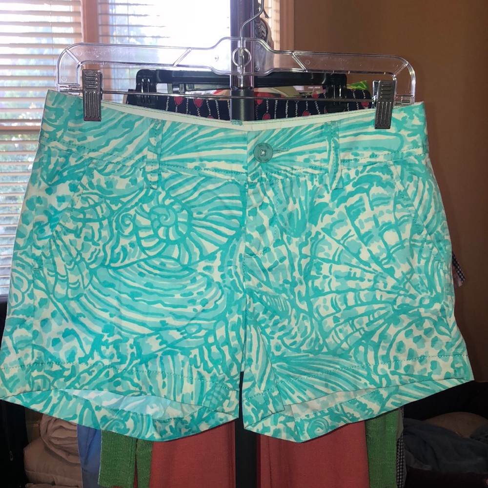 Lilly Pulitzer Turquoise shell Callahan shorts 0